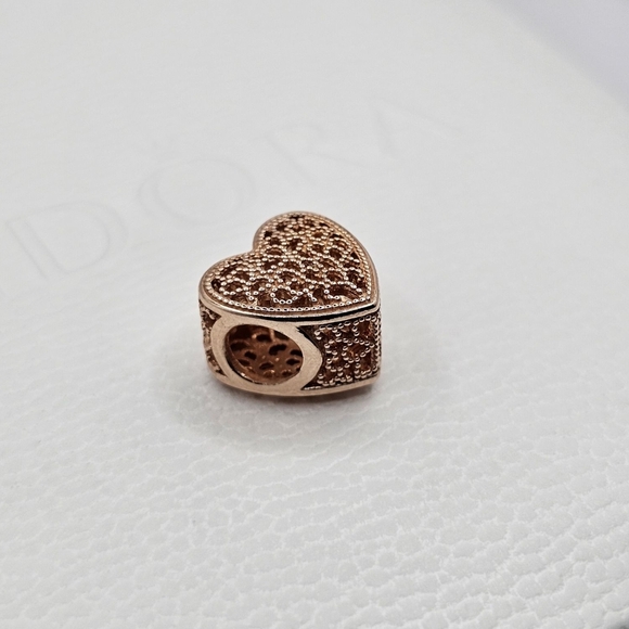 ❤️ Authentic Pandora ⭐️RETIRED⭐️ ROSE HEART CHARM 🎁 - Picture 5 of 6